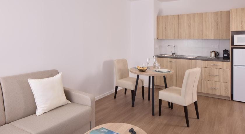 Quality Suites Ploermel Apartment hotel in Ploërmel