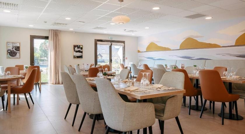 Quality Suites Ploermel Apartment hotel in Ploërmel