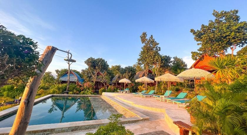 Secret Triangle Hotel in Nusapenida