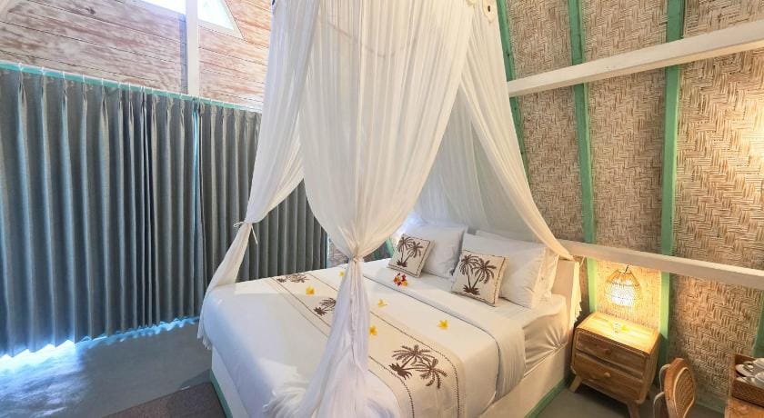 Secret Triangle Hotel in Nusapenida