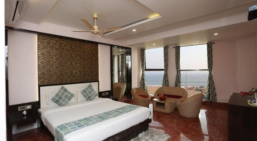 Swimming Sea Facing hotel Hotel in Puri