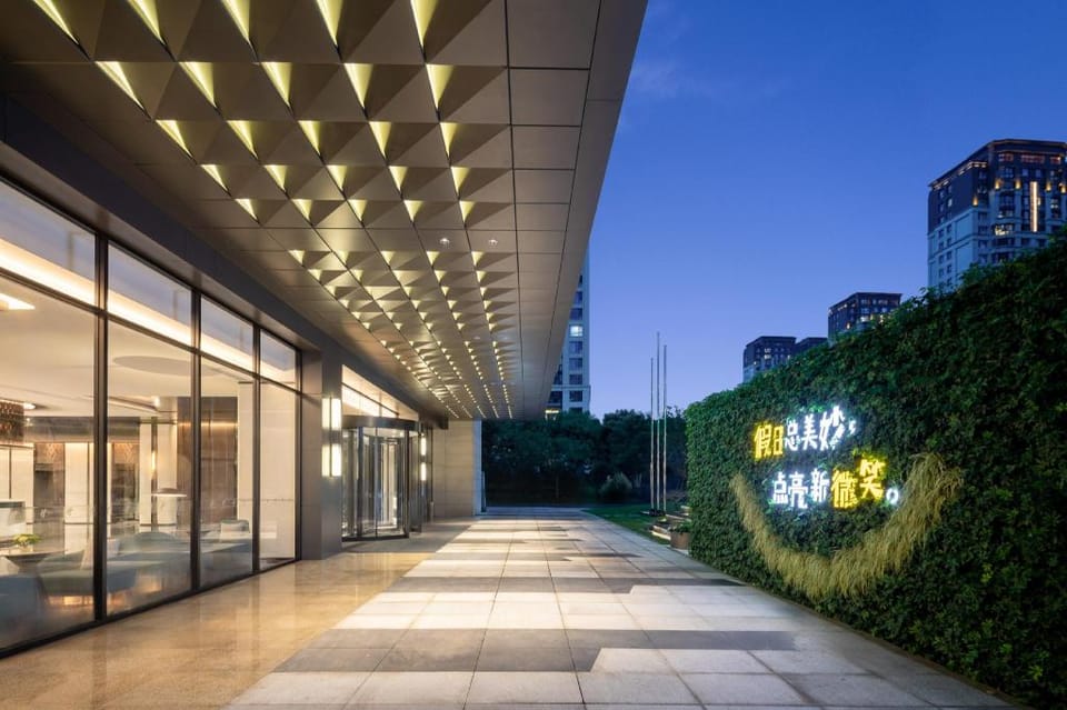 Holiday Inn & Suites Shanghai Changfeng by IHG Hotel in Shanghai