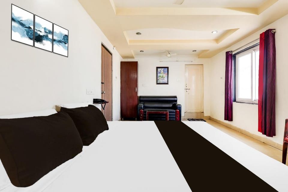 Hotel O Railway Colony Bus Terminal Hotel in Visakhapatnam
