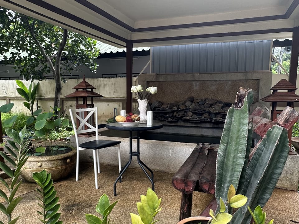 Yoga Bed and Breakfast Hotel in Chiang Mai
