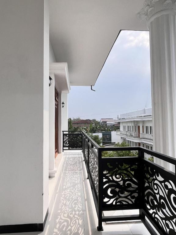 Yasmaga Guesthouse Bed and Breakfast in East Java