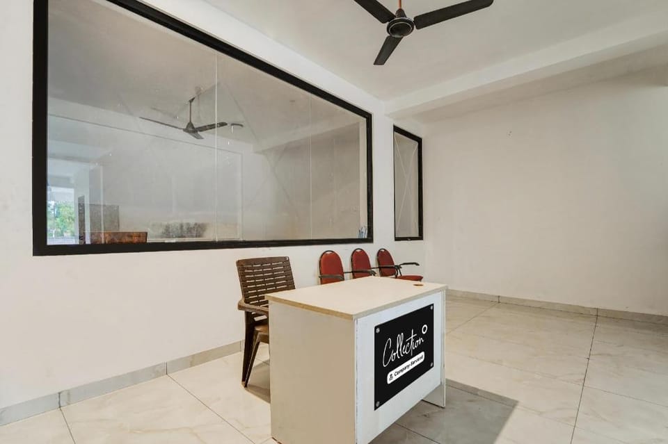 Super Collection O RS Puram North Railway Station Formerly RG Residency Hotel in Coimbatore
