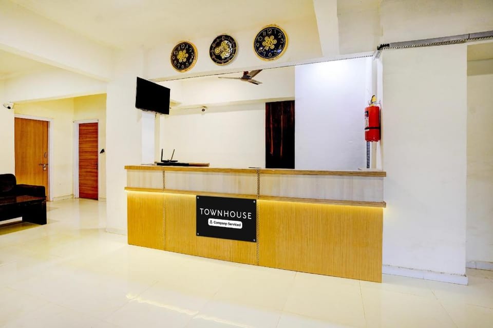 Townhouse Vangani Railway Station Formerly Hotel Chadha Hotel in Maharashtra
