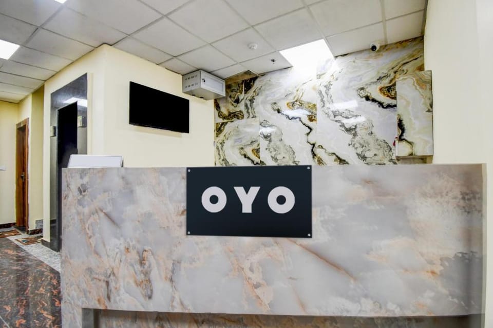 Super Hotel O The Kesar Inn Hotel in Lucknow