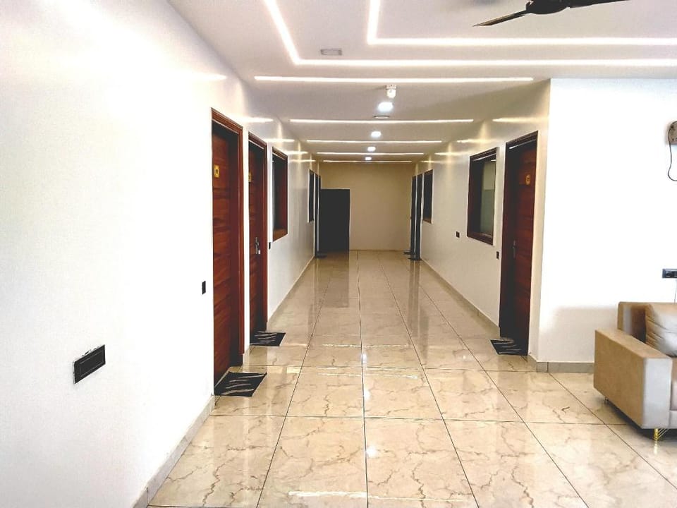 Hotel sky heights Hotel in Haryana