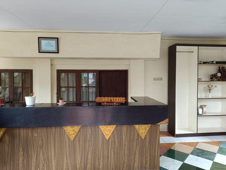 Hotel O 94630 Cipanas Residence (Villa Agape) Hotel in West Java