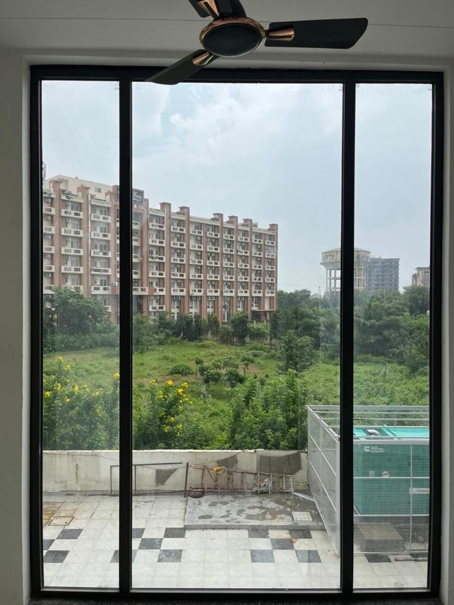 Hotel Krishna Anandam -Near Prem mandir Hotel in Uttar Pradesh
