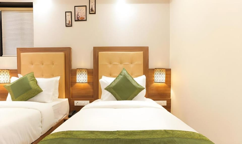 HOTEL AMBER PALACE Hotel in Mumbai
