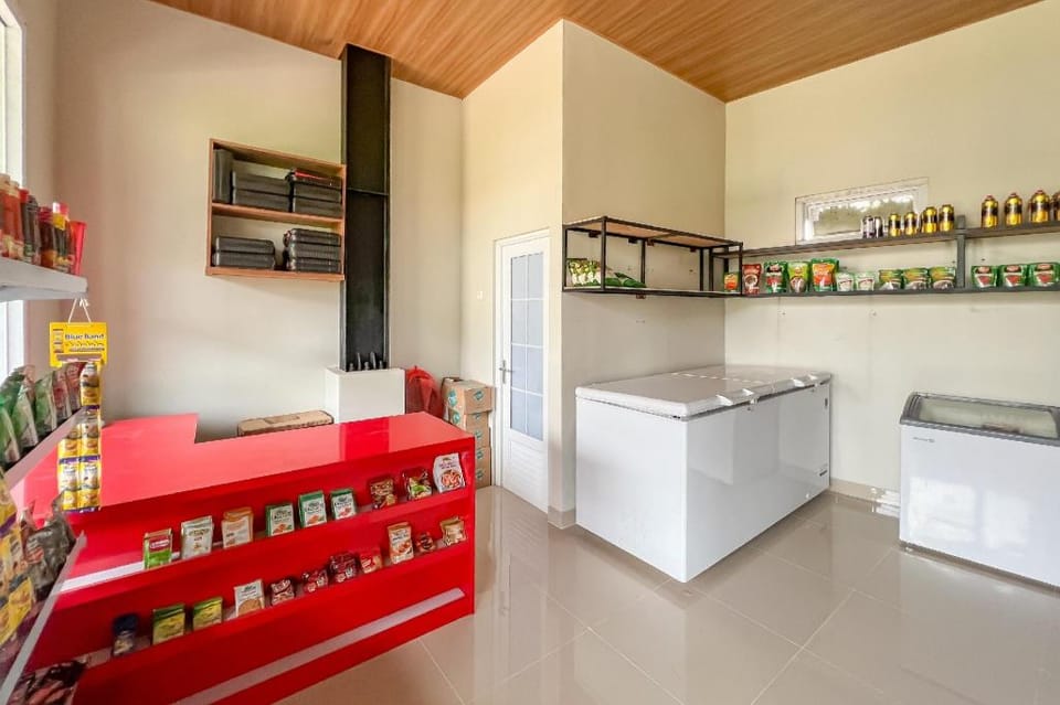 Urbanview Hotel Dieng Chill House Syariah Hotel in Indonesia