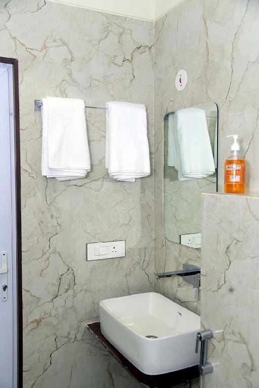 Hotel Serenity Hotel in Gujarat