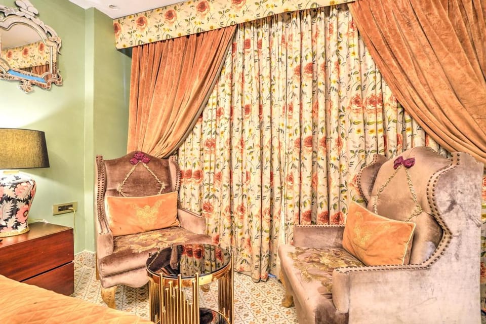 Palette Hotel Cotts Villa by CheckIn Vasant Kunj New Delhi Villa in New Delhi