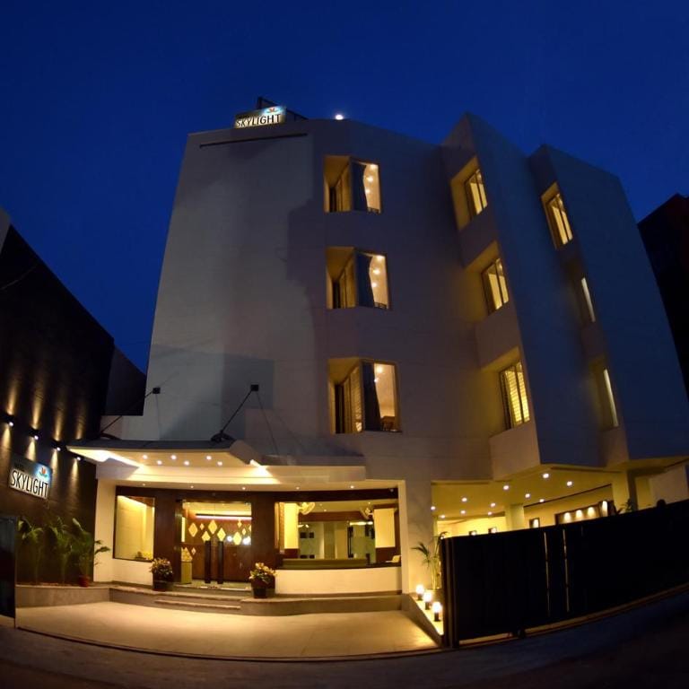 Hotel Skylight Hotel in Vadodara