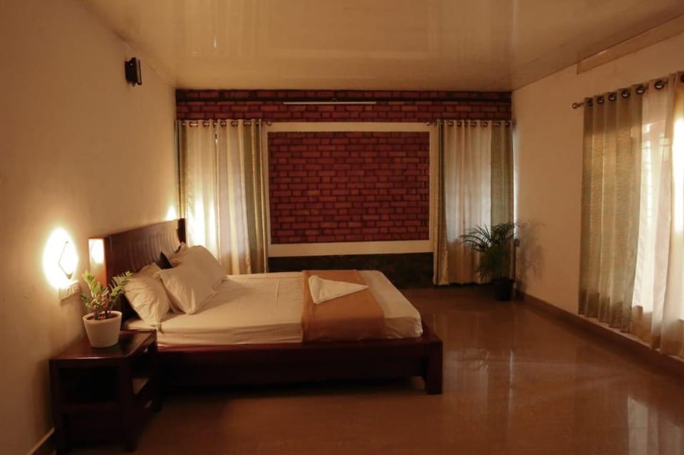 The 12 luxury stay Thekkady  Vacation rental in Kerala