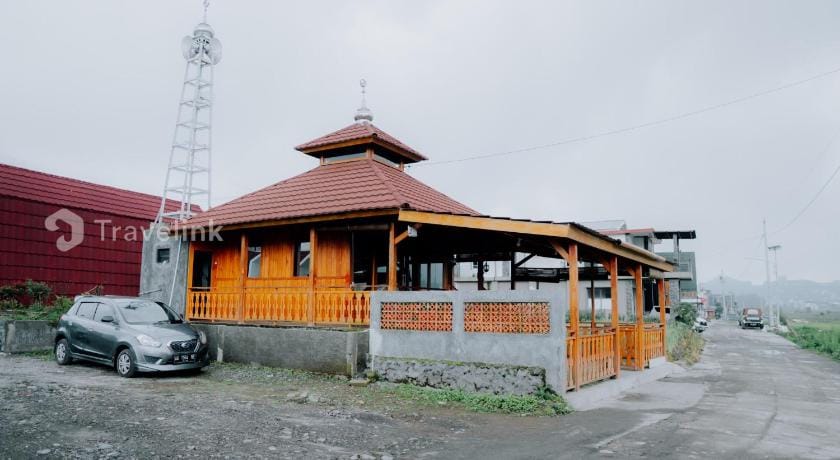 Dieng Luxury Camp By Travelink Luxury tent in Indonesia
