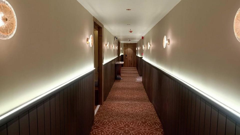 POP 83518E Twin Tree Hotel Hotel in West Bengal