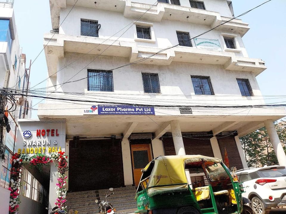 POP 83543F Hotel Swarun & Banquet Hall Hotel in India