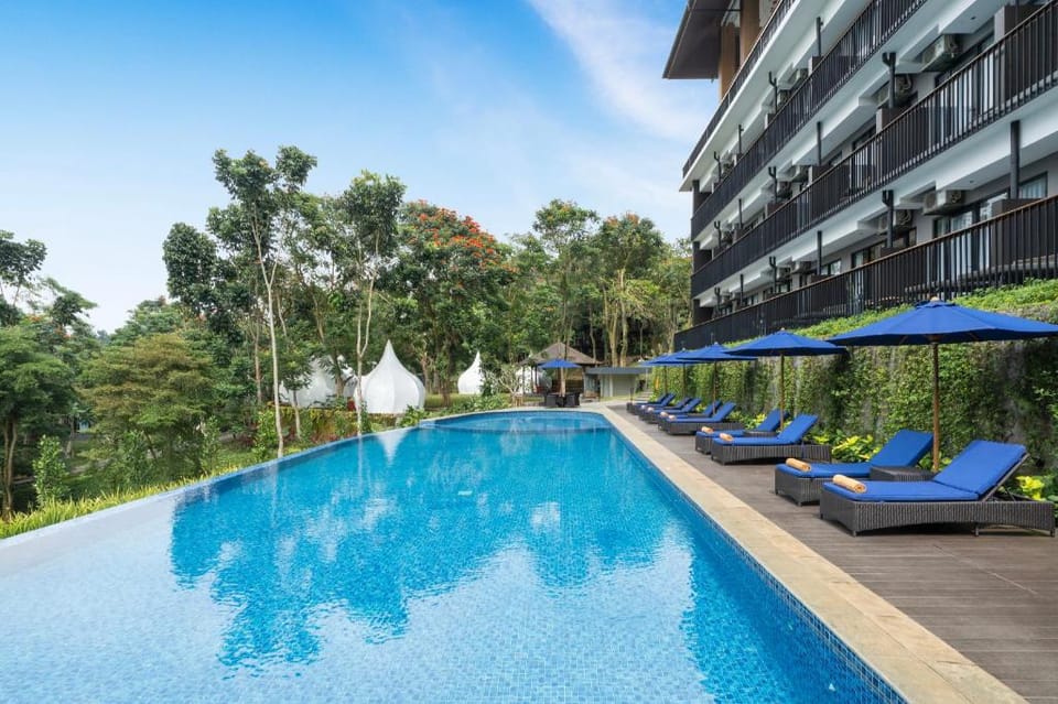 Mercure Cibadak Sukabumi Resort Hotel in West Java