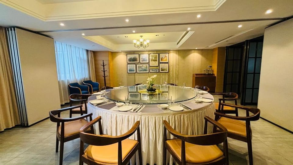 Yitel Zhengzhou International Convention and Exhibition Center Hotel in China