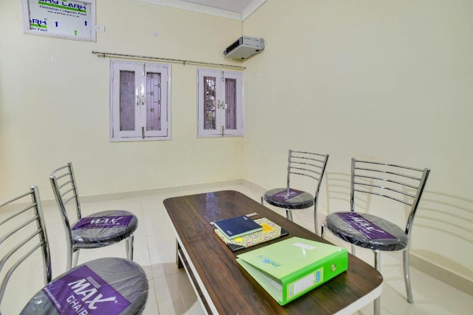 Super Hotel O AA Corporate Guest House Hotel in India