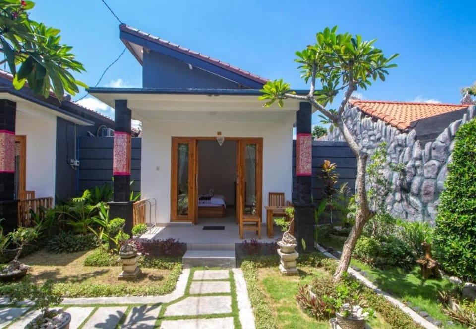 The Box House Nusa Penida Hotel in Nusapenida
