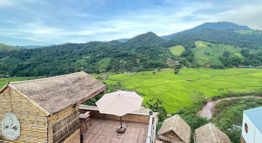 บ้านไม้ไผ่@บ้านเวร  Bamboo-House@BanWen Lodge in Laos