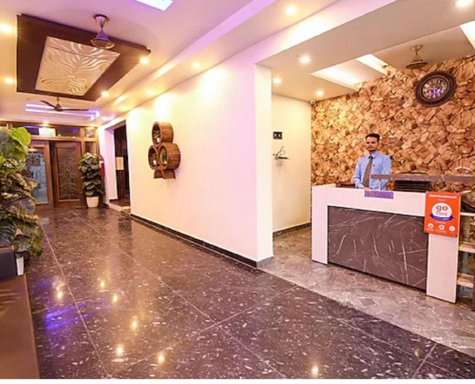 Hotel Sandalwood Apartment in Uttar Pradesh