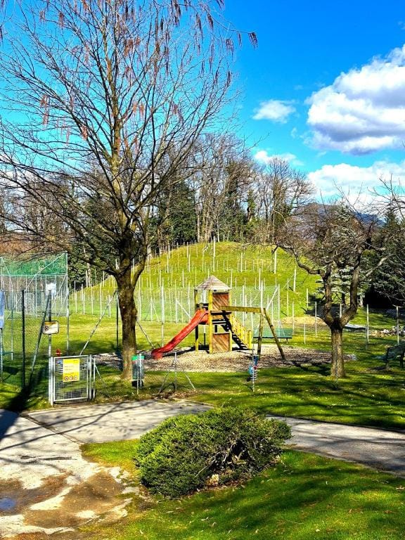 Luxury apartment with pool Hotel in Lugano