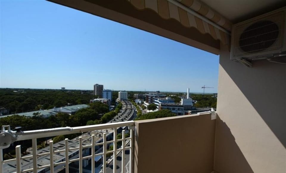 Renovated three bedroom flat with front sea view in Lignano Pineta Apartment in Lignano Sabbiadoro