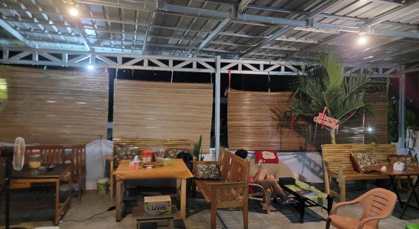 88HappyHomeStay Hotel in Indonesia