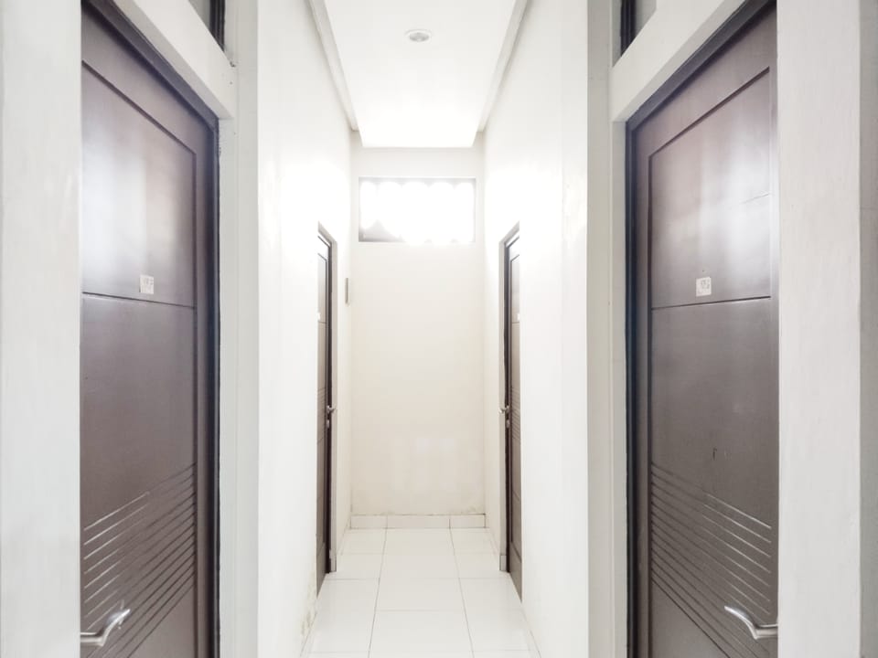 Colombus Homy Syariah Hotel in West Java
