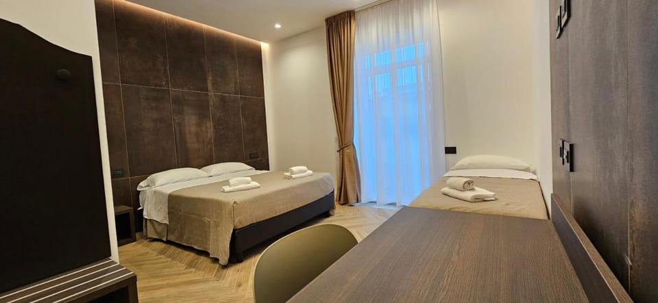 Dimora Neapolis Deluxe Bed and Breakfast in Naples