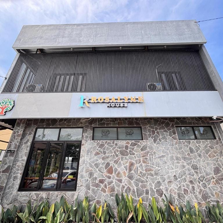 Rosalyne House Tugu Yogyakarta Hotel in Yogyakarta