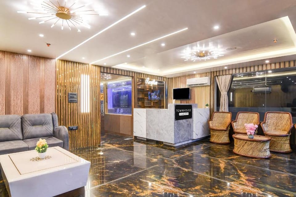 Super Townhouse AIIMS Kolkata Formerly Tanish Inn Hotel in Kolkata