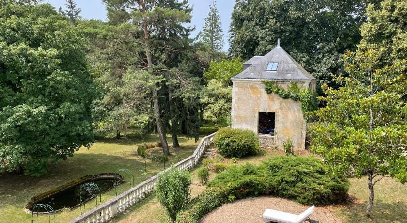 Chateau de la Huberdiere Hotel in Centre-Val de Loire