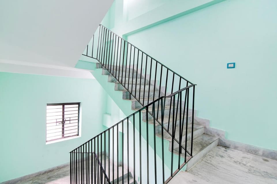 Hotel O Abhinav Stay Hotel in Kolkata