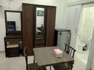 Marsiri Apartment Comfortable Room Next Big C Ubon Apartment in Laos