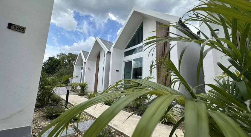 ซิลเวอร์ทรี รีสอร์ท Silvertree Resort Resort in Laos