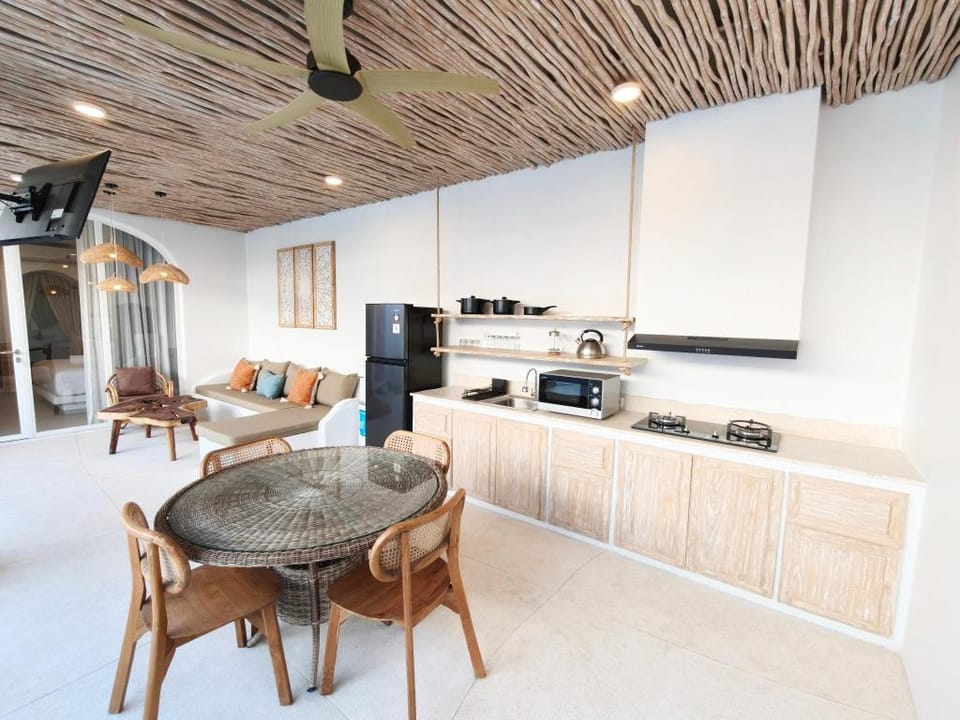 Villa Chioni Uluwatu Hotel in Bali