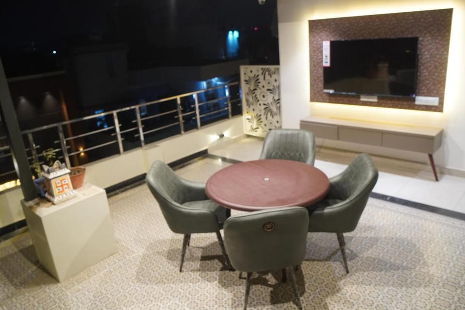Ira Retreat Varanasi Hotel in Varanasi