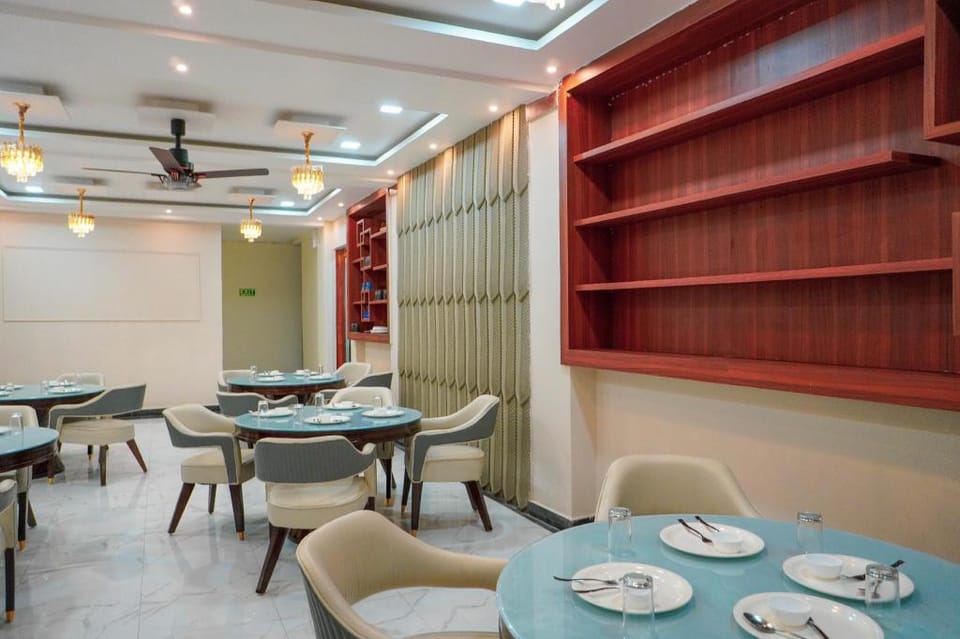 Relax Suites Hotel in Noida
