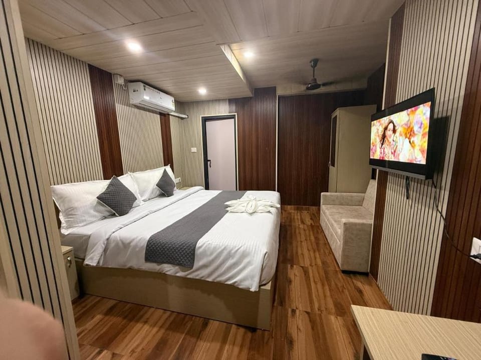 Hotel Alohi Grand Hotel in Bangladesh