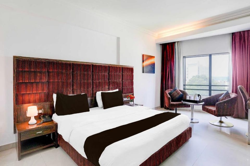 Townhouse Golden Bridge Bharuch Hotel in Gujarat