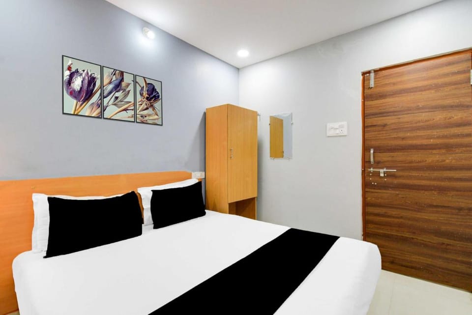 Collection O Moula Ali Near AMR Planet Hotel in Telangana