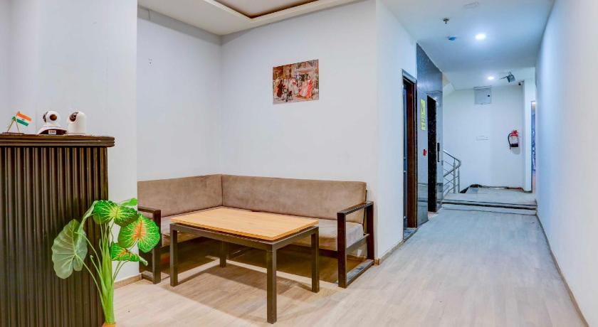 Collection O Jagatpura Downtown Hotel in Jaipur