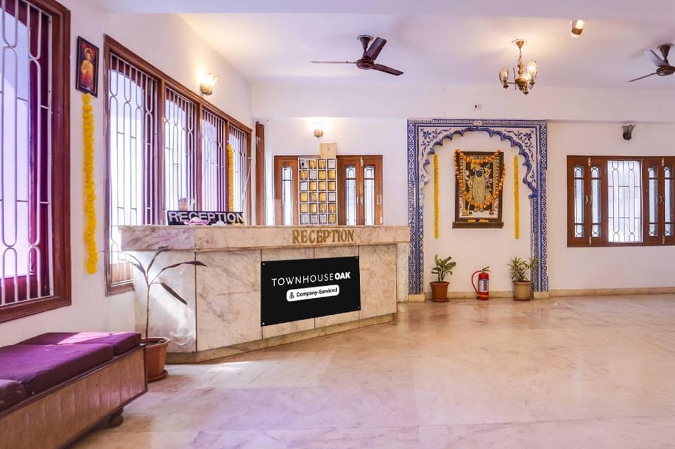 Townhouse Udaipur City Palace Hotel in Udaipur