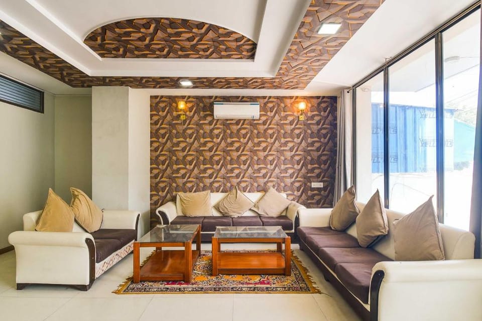 Townhouse Oak Malviya Nagar Fortis Hospital Hotel in Jaipur